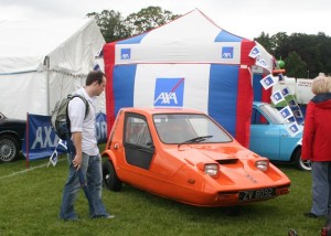 AXA-Stand-Bond-Bug